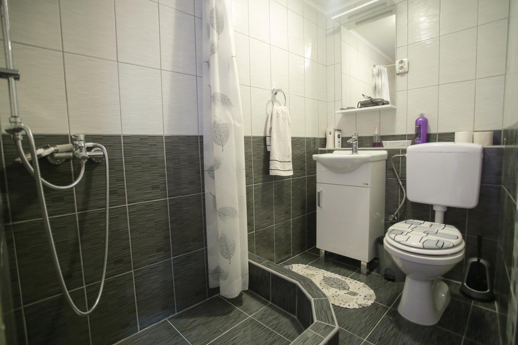 Guesthouse Adi 모스타르 외부 사진